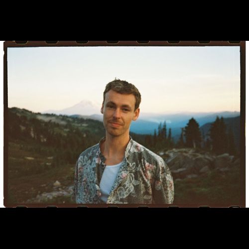 Hayden Everett - Tailor