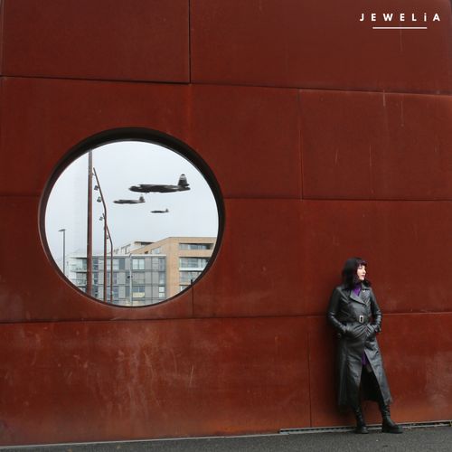 Jewelia - This Is How It Feels